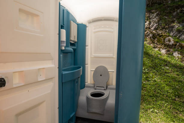 Best Luxury portable toilet rental  in Twin Lakes, VA