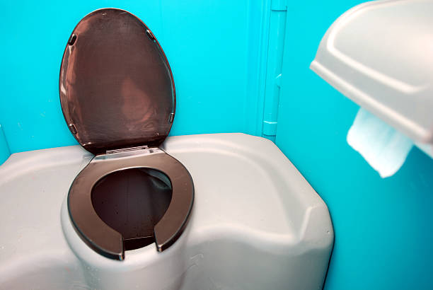 Best Portable restroom trailer rental  in Twin Lakes, VA